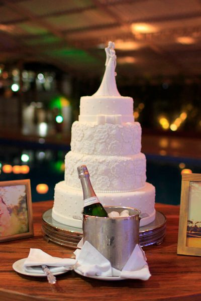 Salão a beira de piscina para festa de casamento no Olinda Hotel e Eventos em Toledo - PR