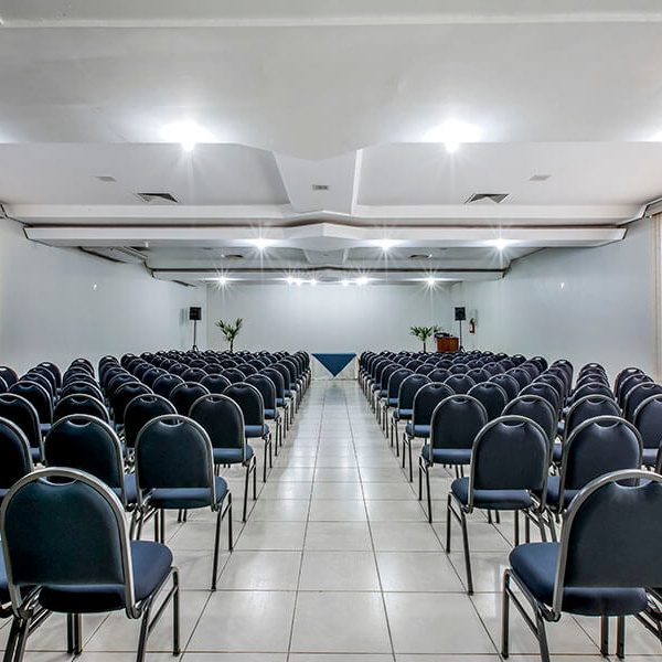 Sala Paraná para eventos e reuniões empresariais no Olinda Hotel e Eventos em Toledo - PR